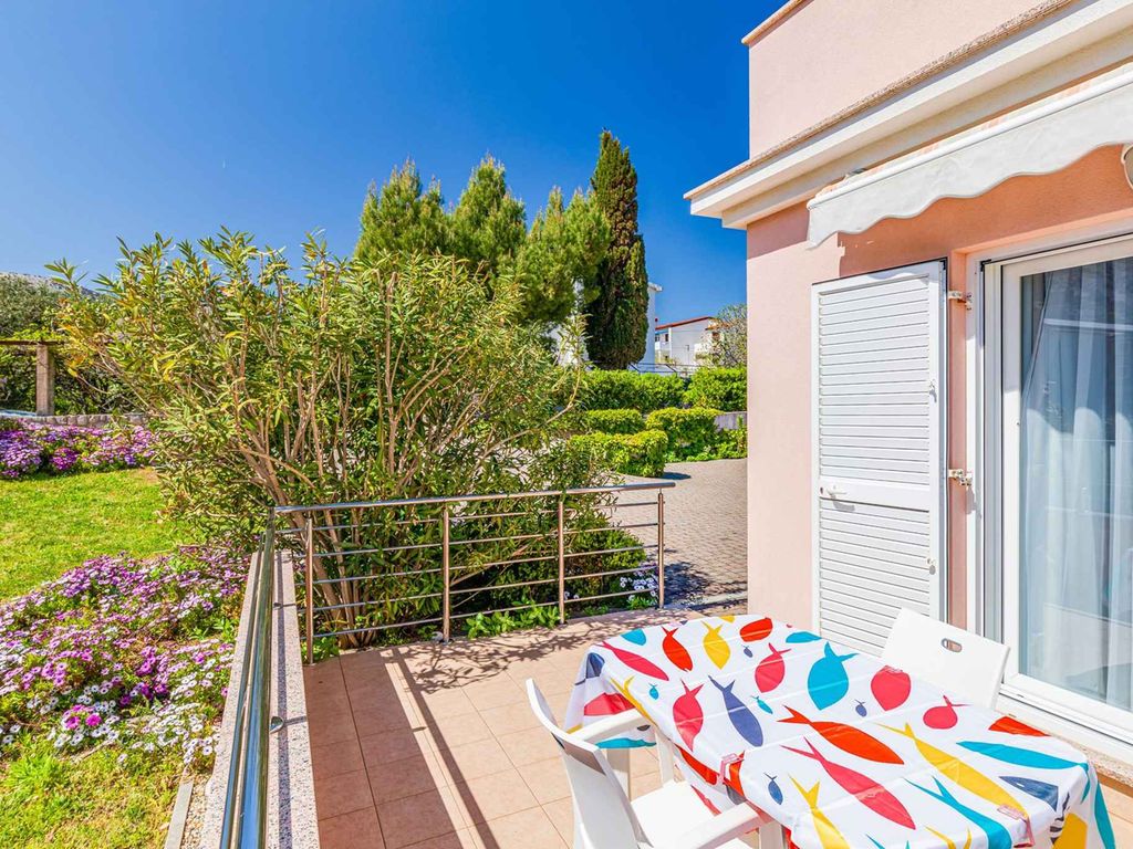 Studio mit Terrasse