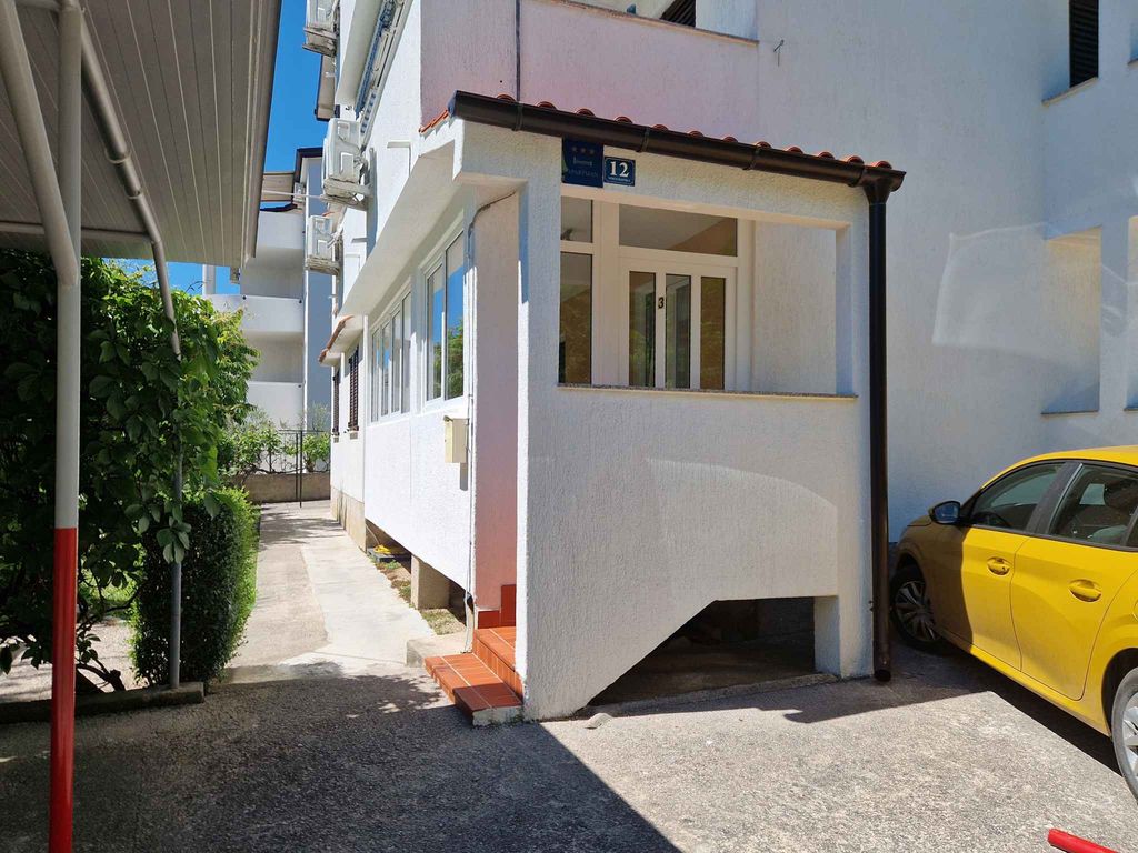 Ferienwohnung mit Klimaanlage und Terrasse