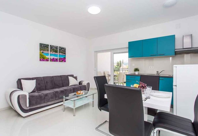 Ferienwohnung mit Klimaanlage und Balkon