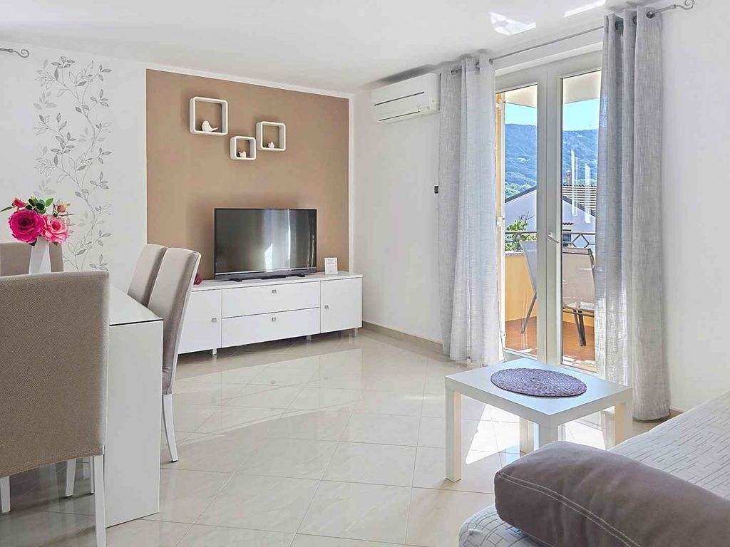 Ferienwohnung mit Pool zur gemeinsamen Nutzung
