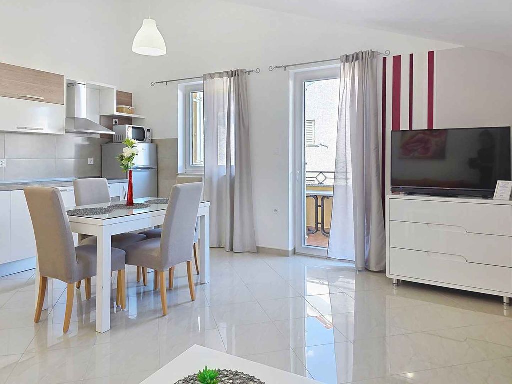 Ferienwohnung mit Pool