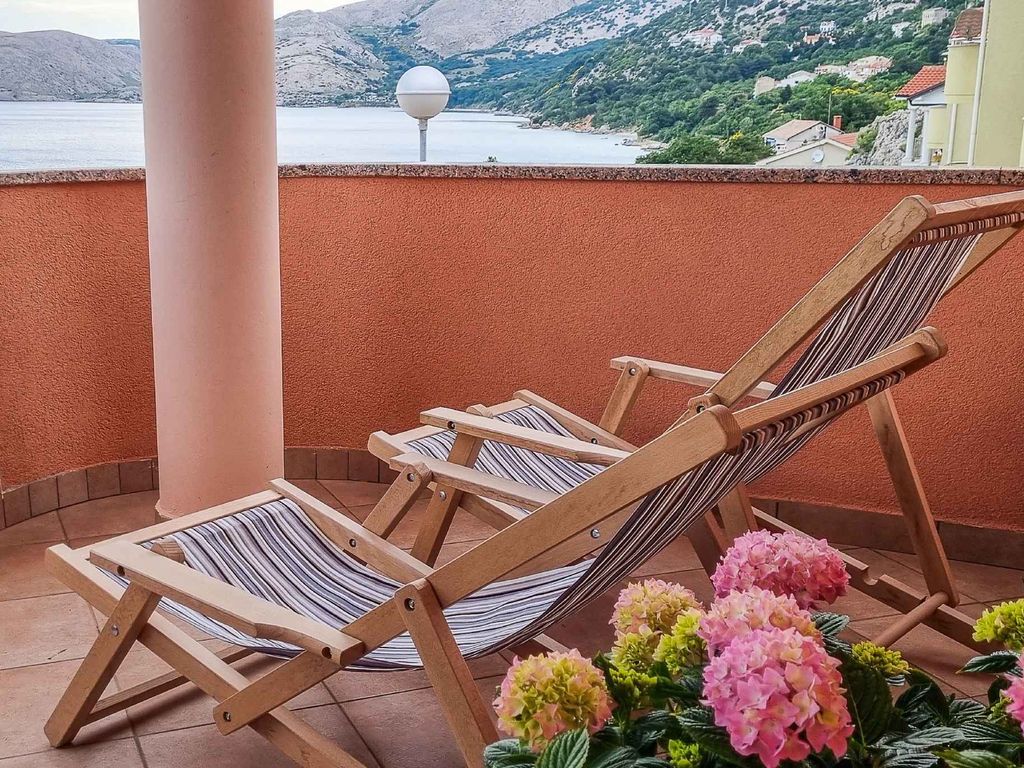 Ferienwohnung mit Terrasse und Meerblick
