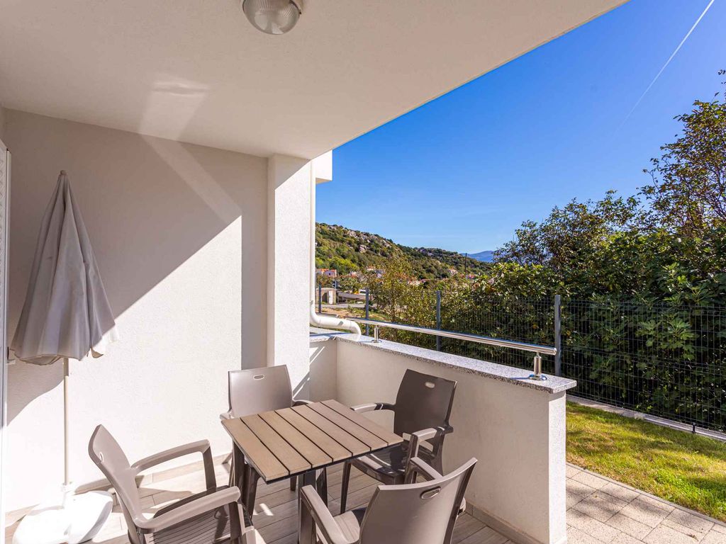 Ferienwohnung mit Klimaanlage und Terrasse