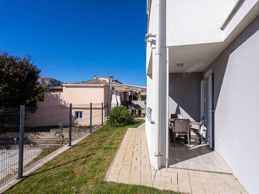 Ferienwohnung mit Klimaanlage und Terrasse