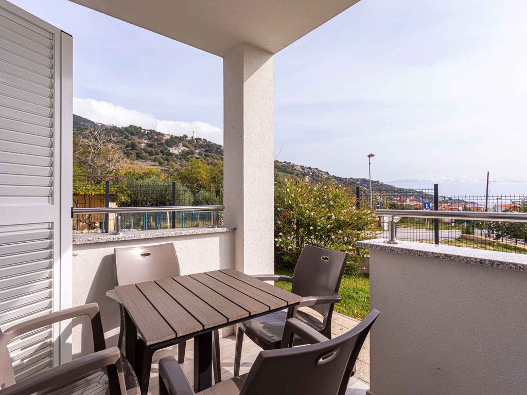 Ferienwohnung mit Klimaanlage und Terrasse