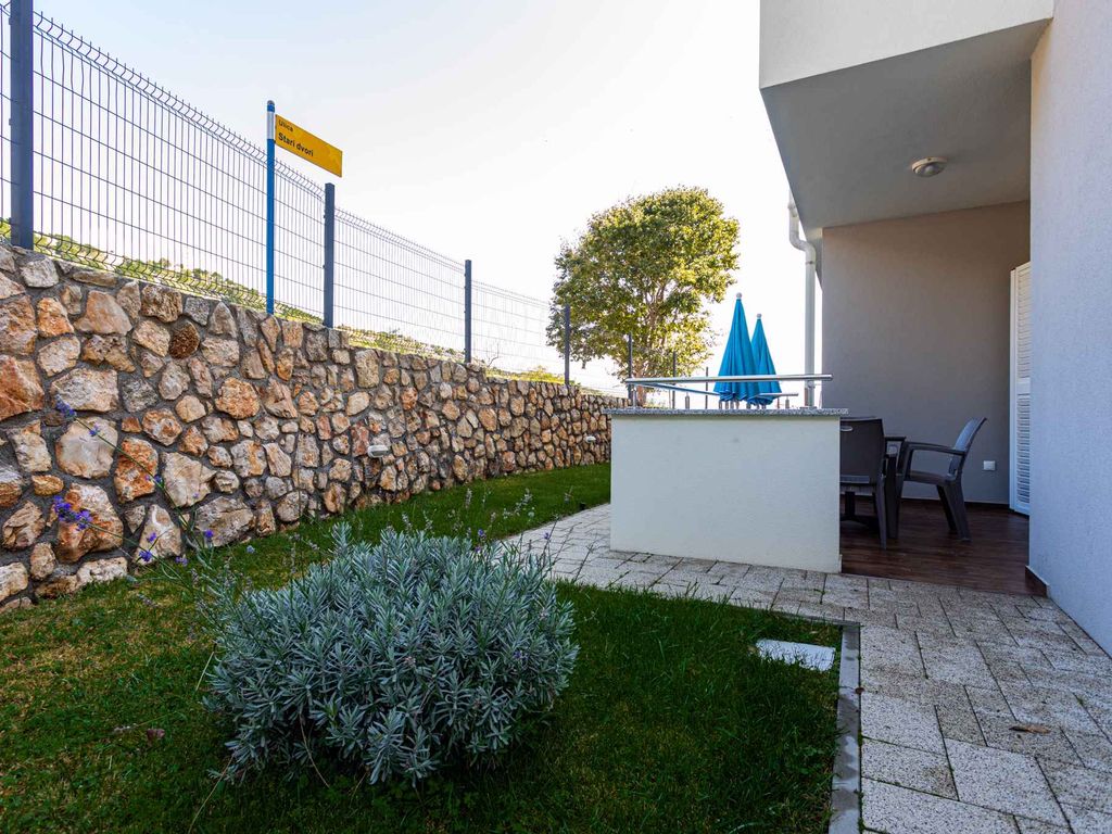 Ferienwohnung mit Klimaanlage und Terrasse