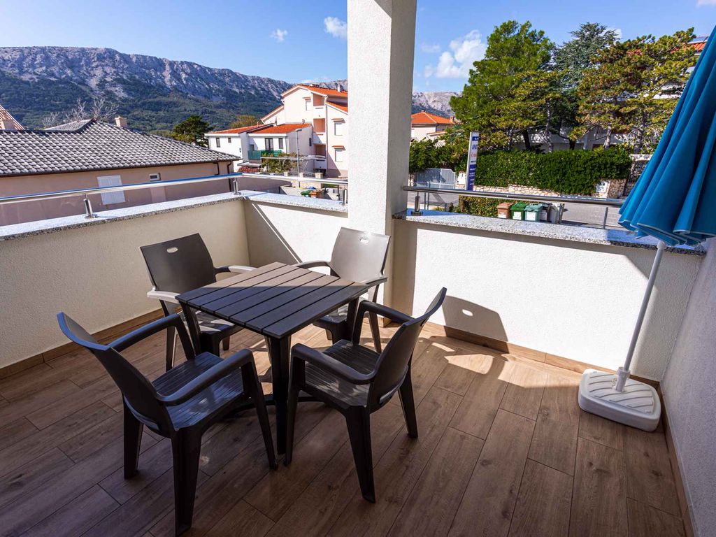 Ferienwohnung mit Balkon und Klimaanlage