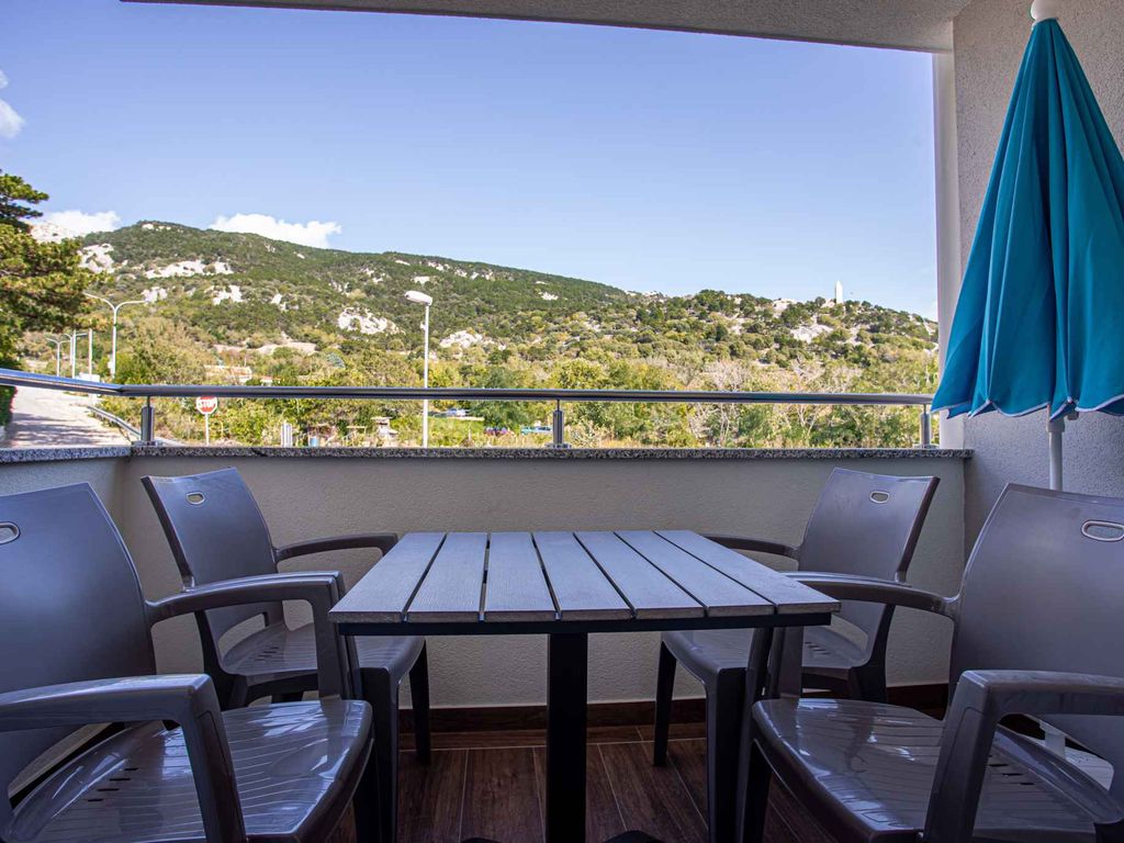 Ferienwohnung mit Klimaanlage und Balkon