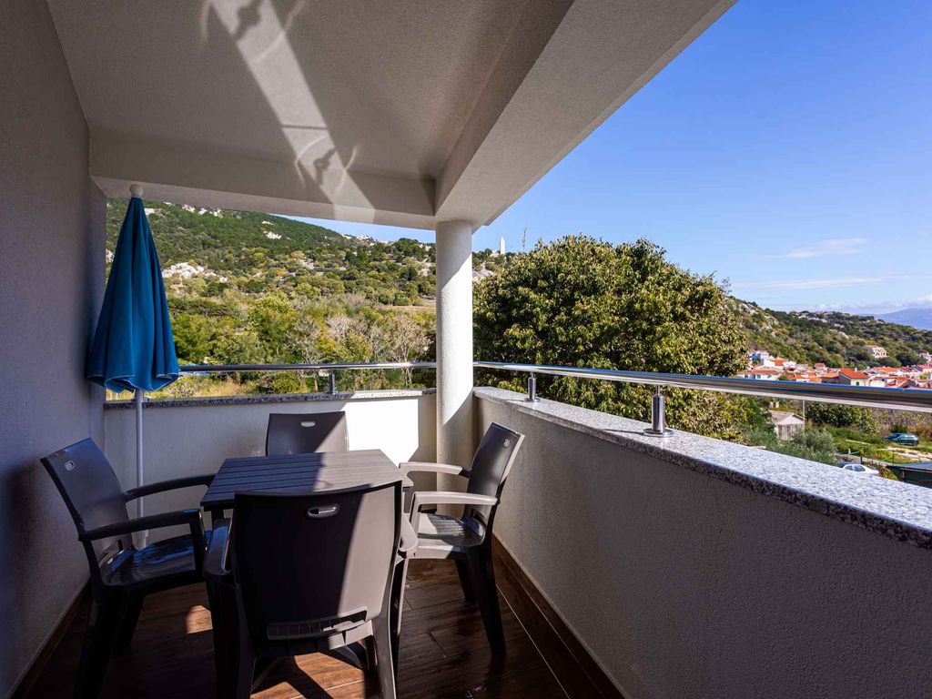 Ferienwohnung mit Klimaanlage und Balkon