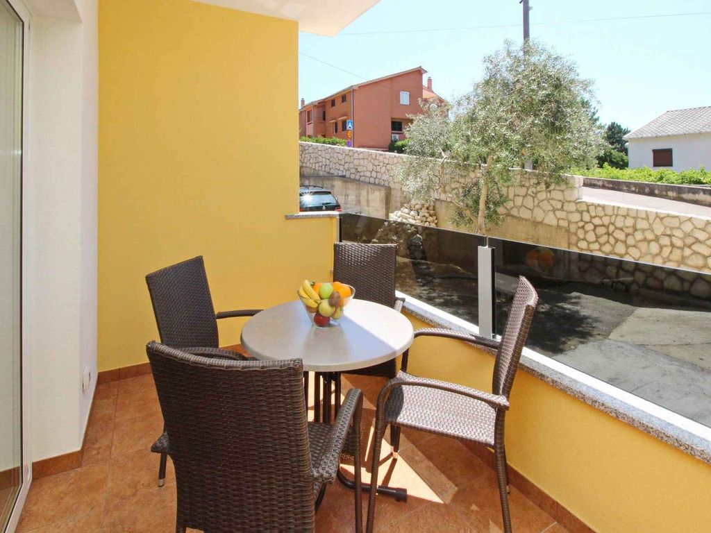 Ferienwohnung modern eingerichtet nur 300 m vom Meer