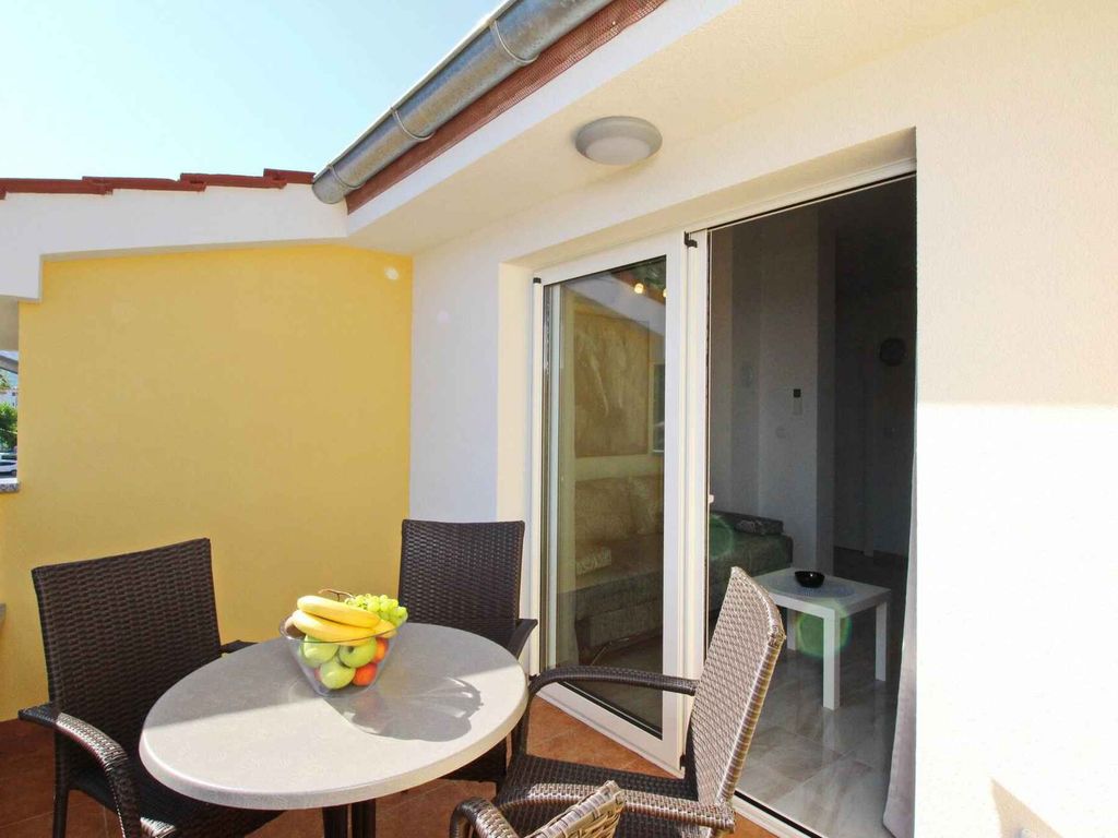 Ferienwohnung modern eingerichtet nur 300 m vom Meer
