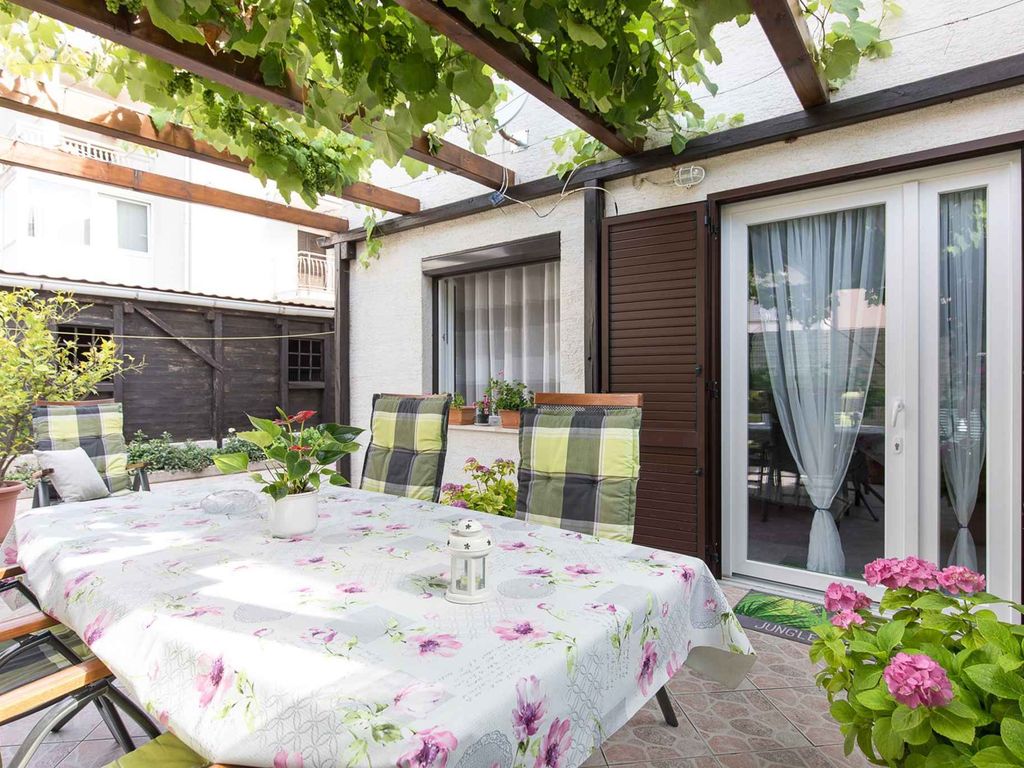 Ferienwohnung mit Terrasse und WLAN