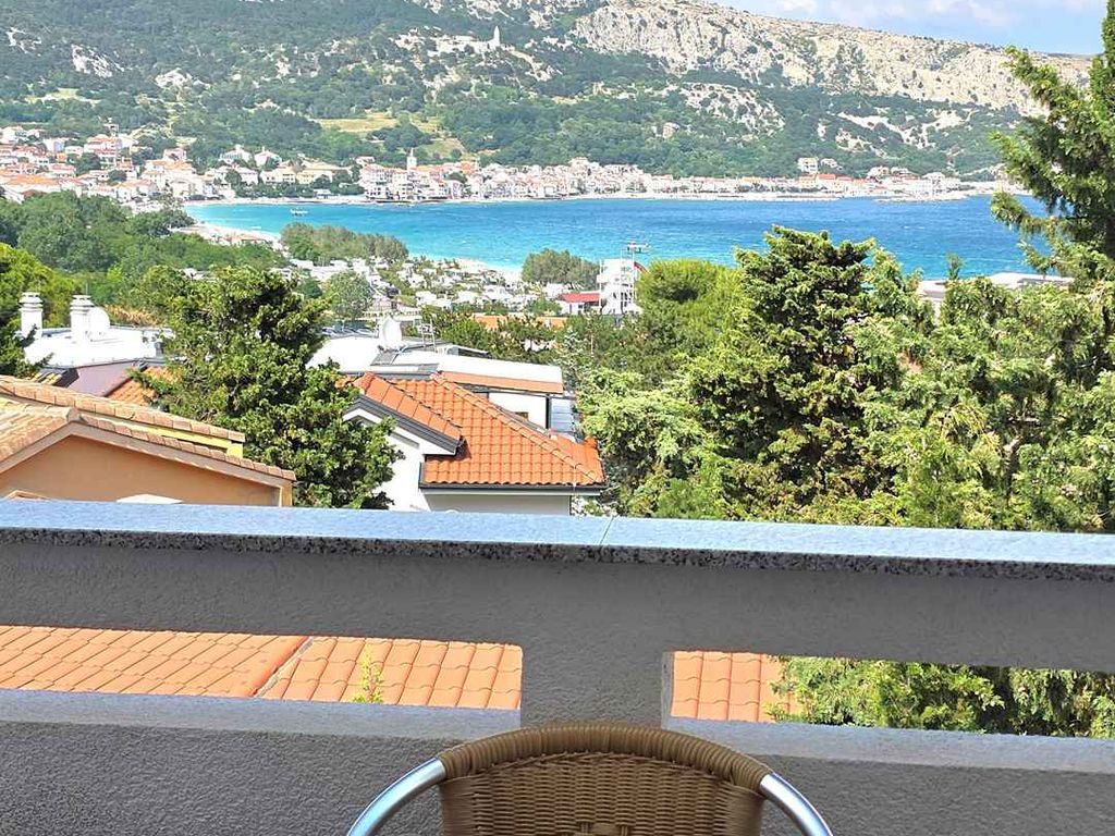 Ferienwohnung mit Balkon und Klimaanlage