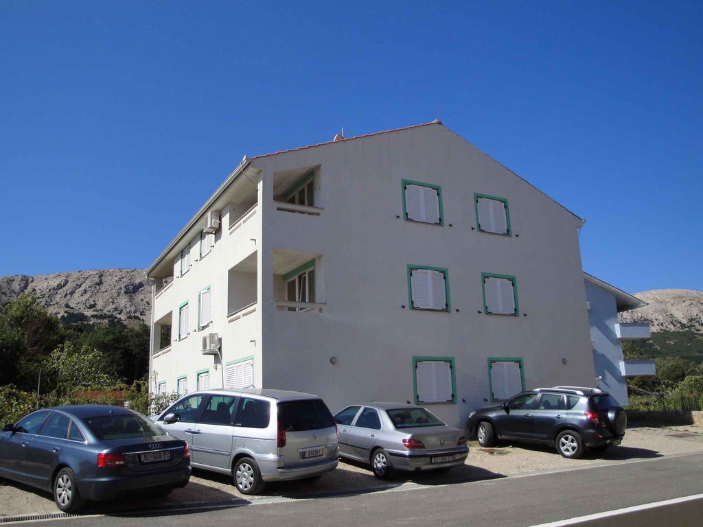 Ferienwohnung mit Balkon, Klima und Internet