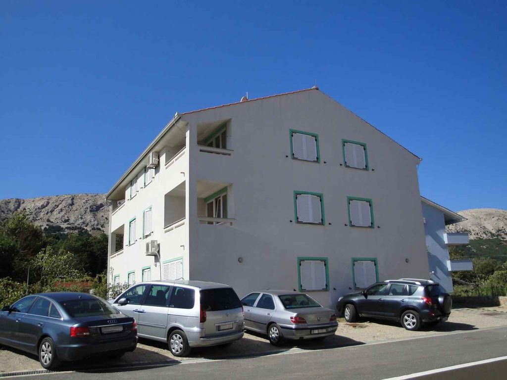 Ferienwohnung mit Balkon, Klima und Internet