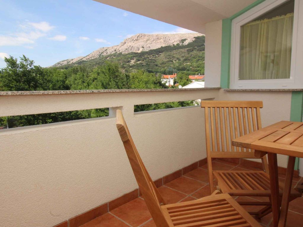 Ferienwohnung mit Balkon, Klima und Internet