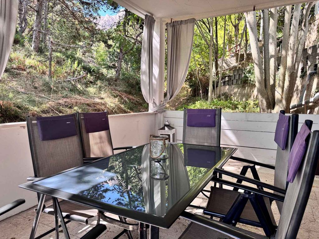 Ferienwohnung mit Klimaanlage, Internet und Terrasse