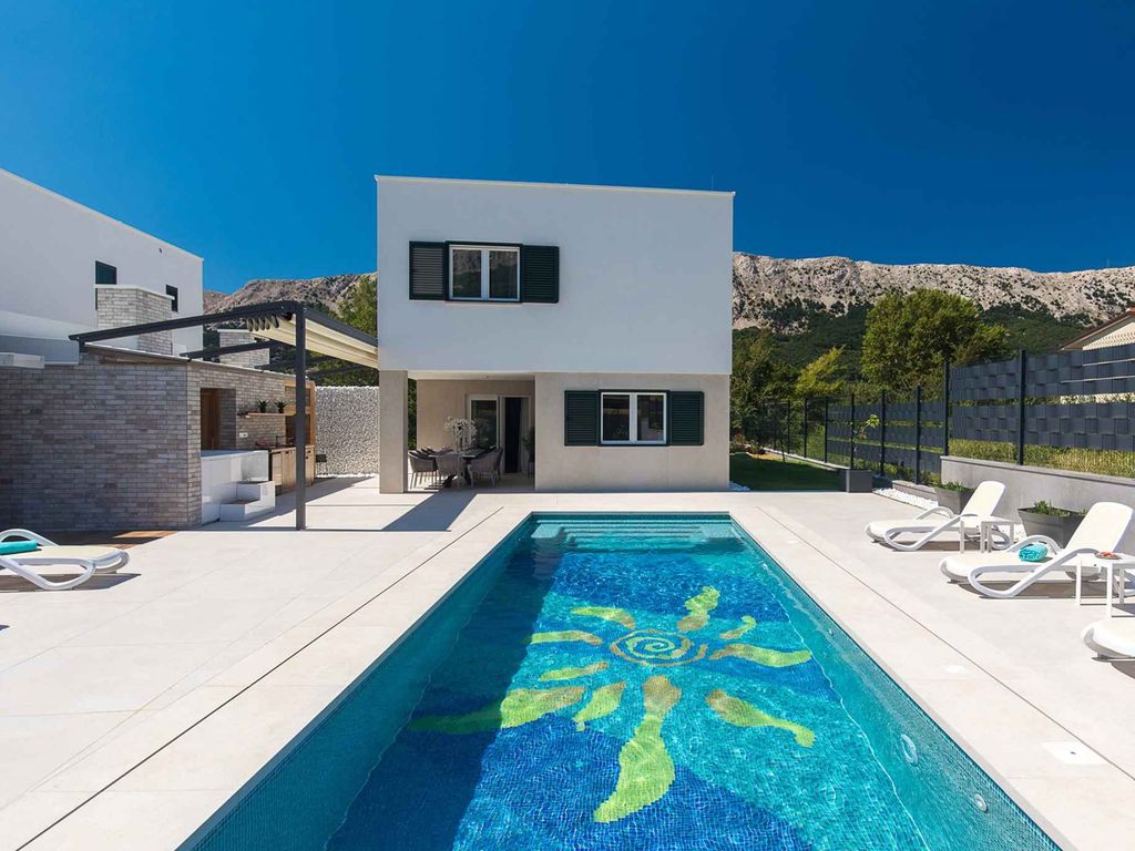 Villa mit Pool