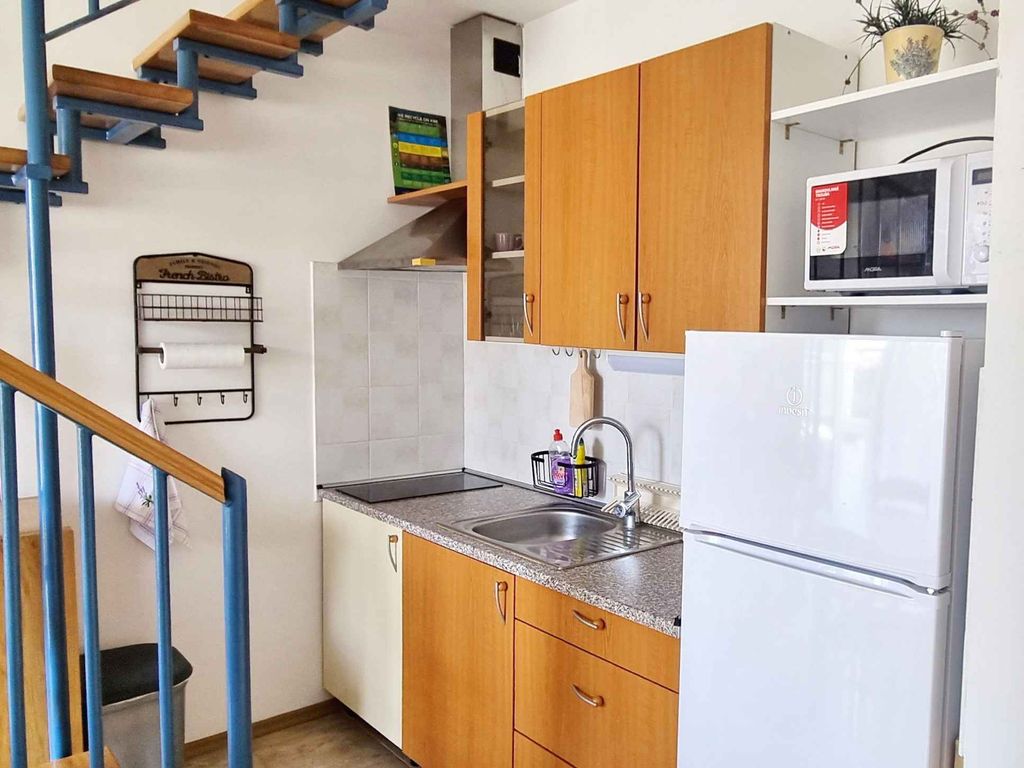 Studio mit Balkon und Meerblick