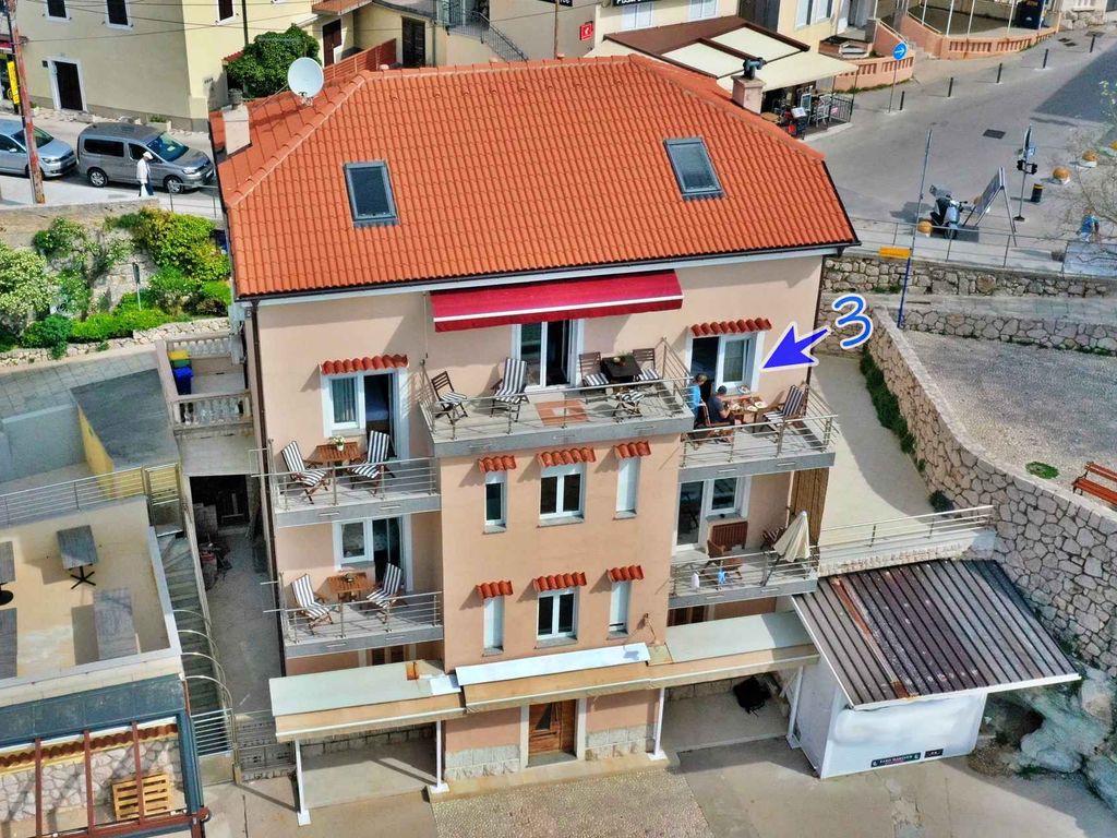 Ferienwohnung mit Balkon und Meerblick