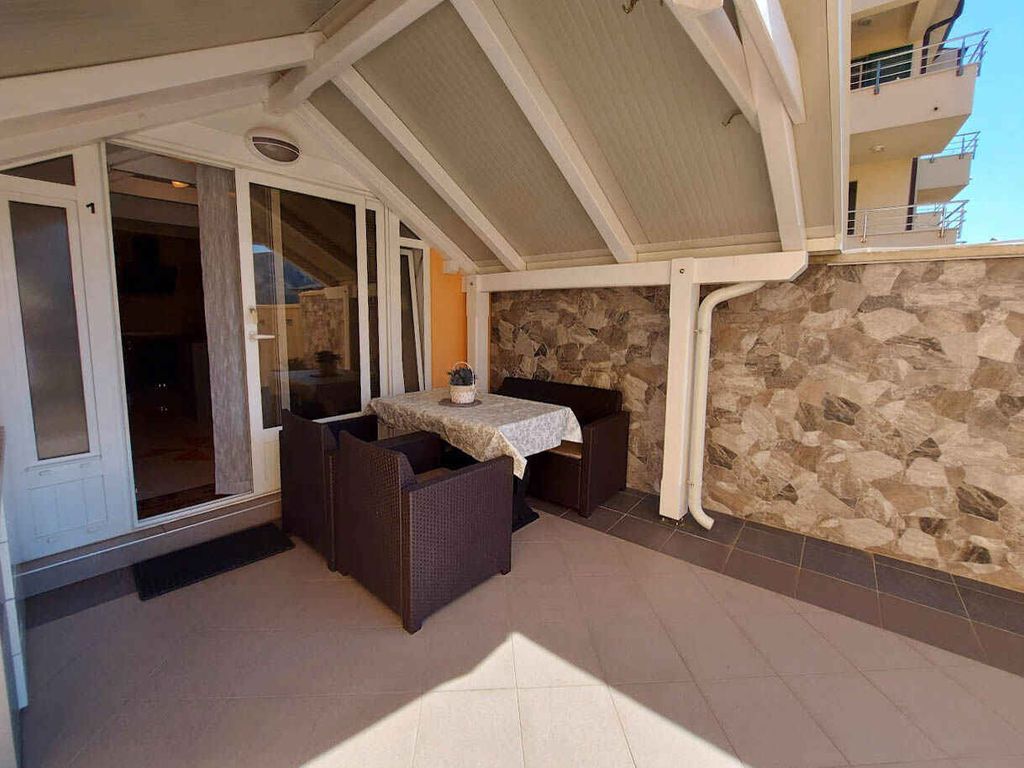 Ferienwohnung mit Klimaanlage und Terrasse