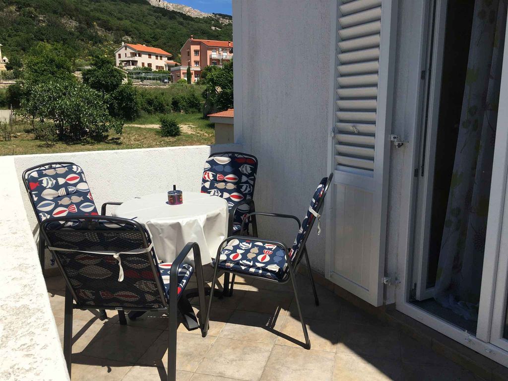 Ferienwohnung mit Balkon und Grill