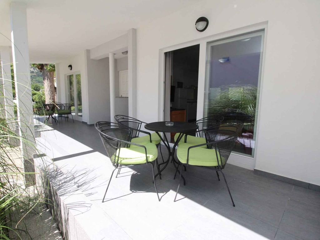 Ferienwohnung mit Terrasse in Strandnähe