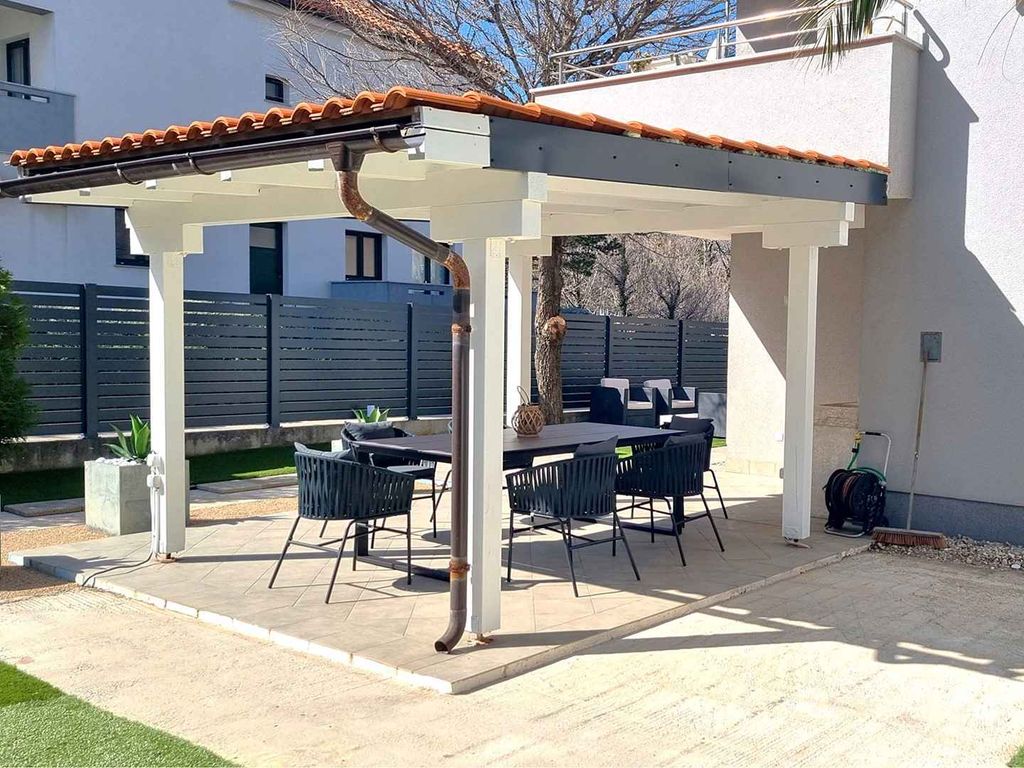 Ferienwohnung mit Terrasse und Garten zur Alleinnutzung