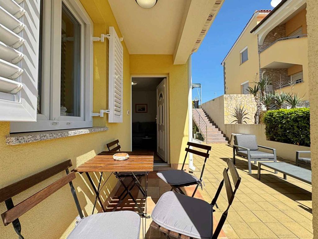 Ferienwohnung mit Terrasse und Grillmöglichkeit