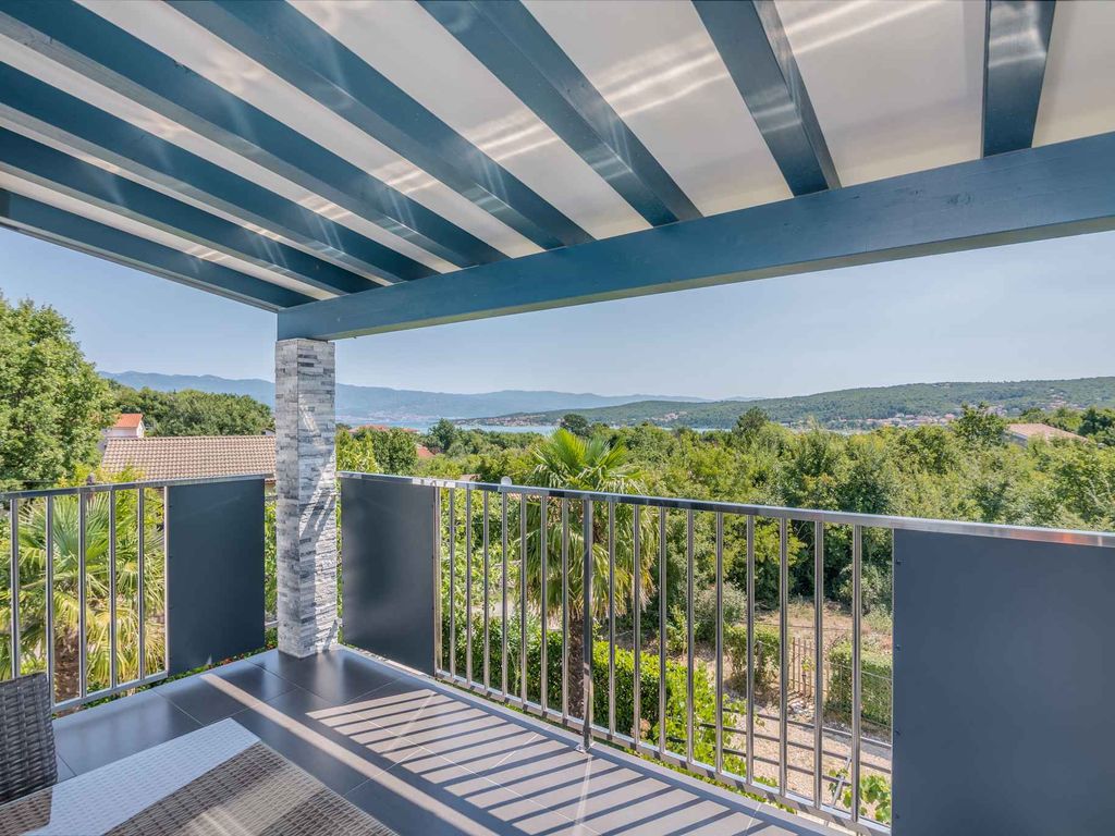 Ferienwohnung mit Klimanlage und Balkon