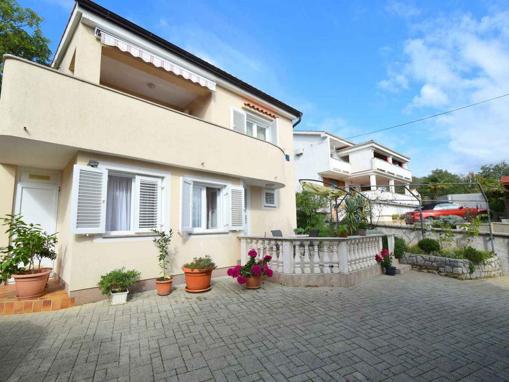 Ferienwohnung mit Balkon und Klimaanlage