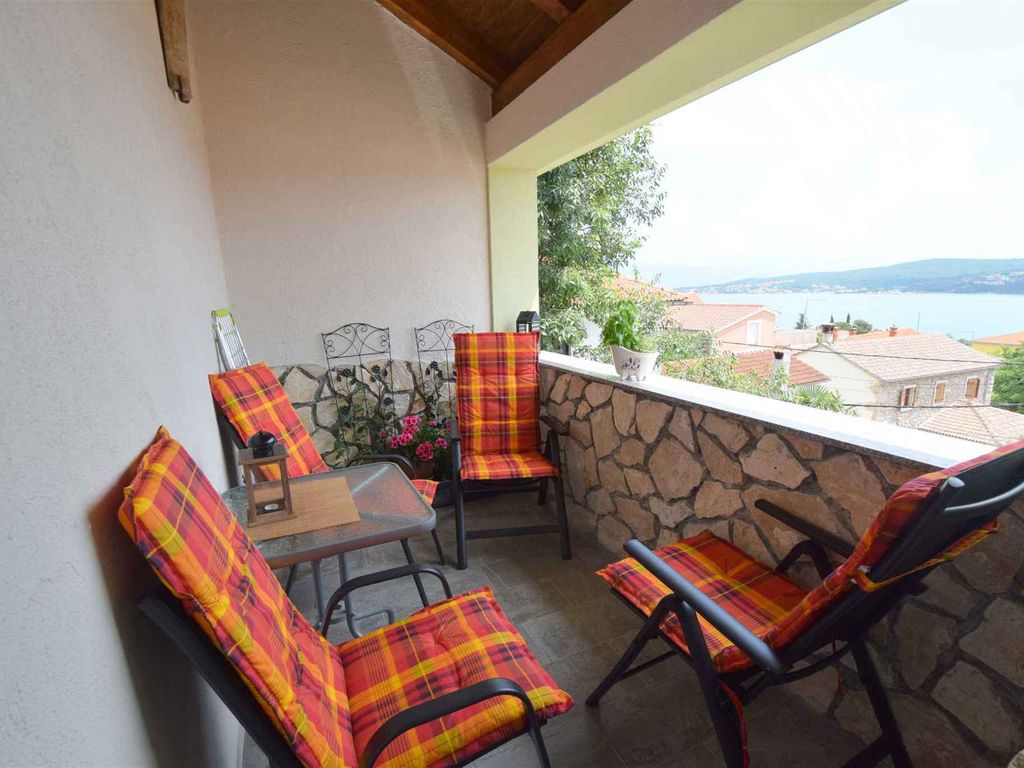 Ferienwohnung mit Balkon und Meerblick