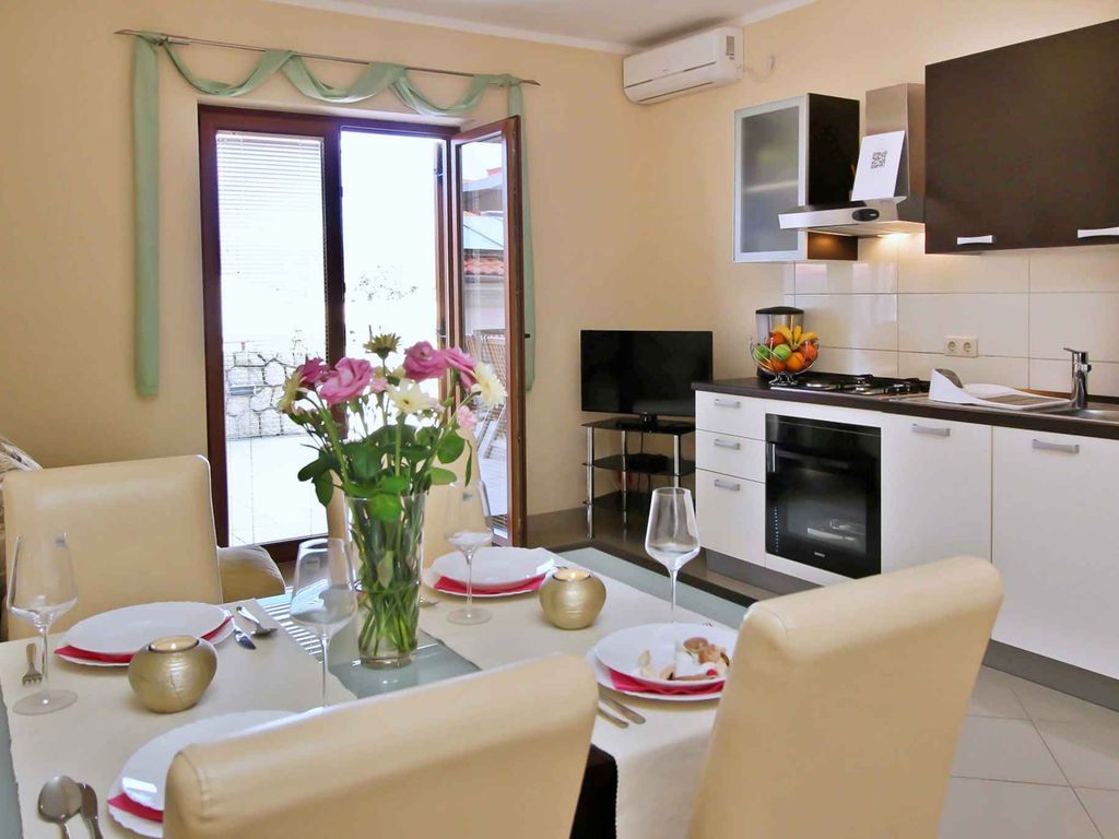 Ferienwohnung mit Terrasse und Klimaanlage
