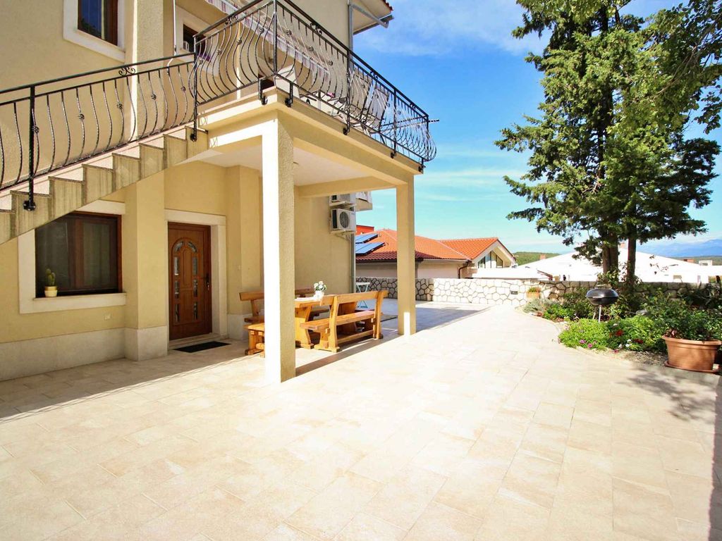 Ferienwohnung mit Terrasse und Klimaanlage