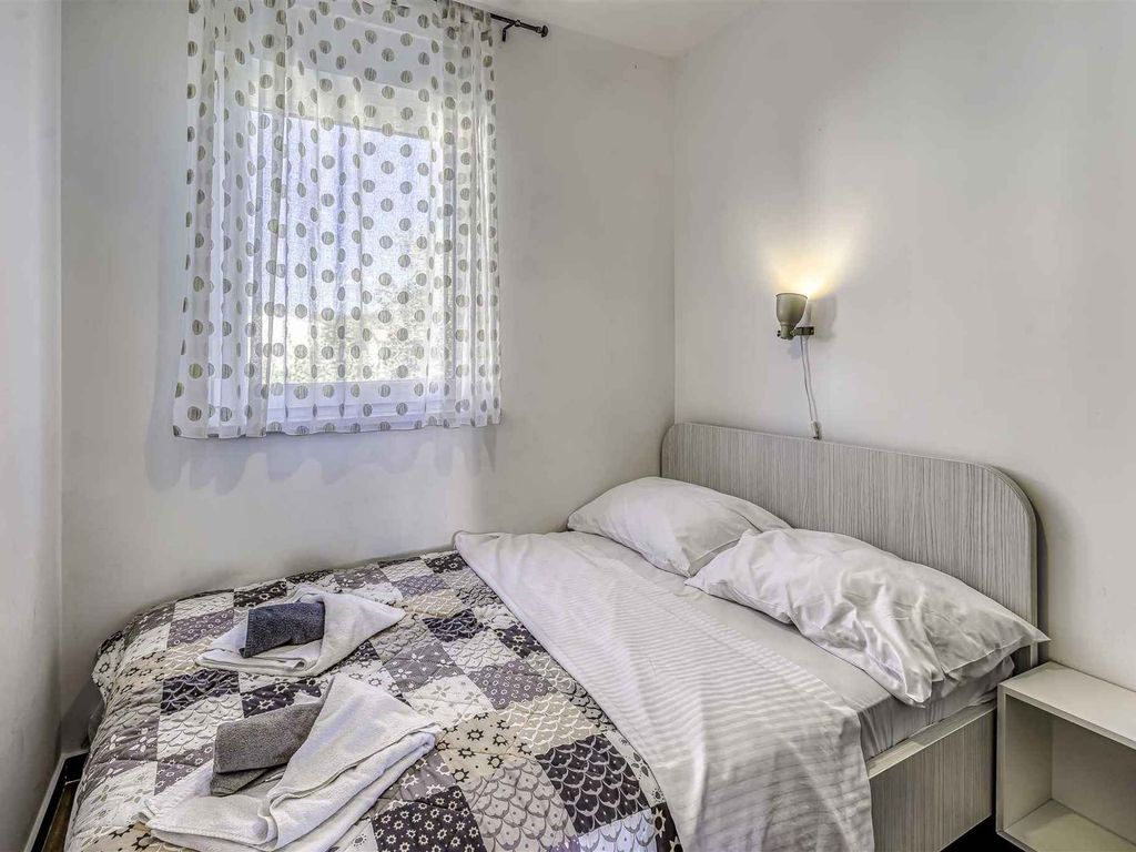 Ferienwohnung mit Balkon und Klimaanlage