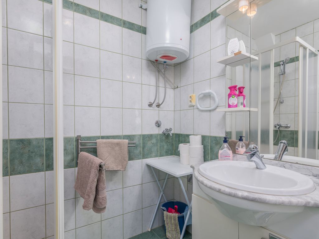 Ferienwohnung mit Klimaanlage und Balkon