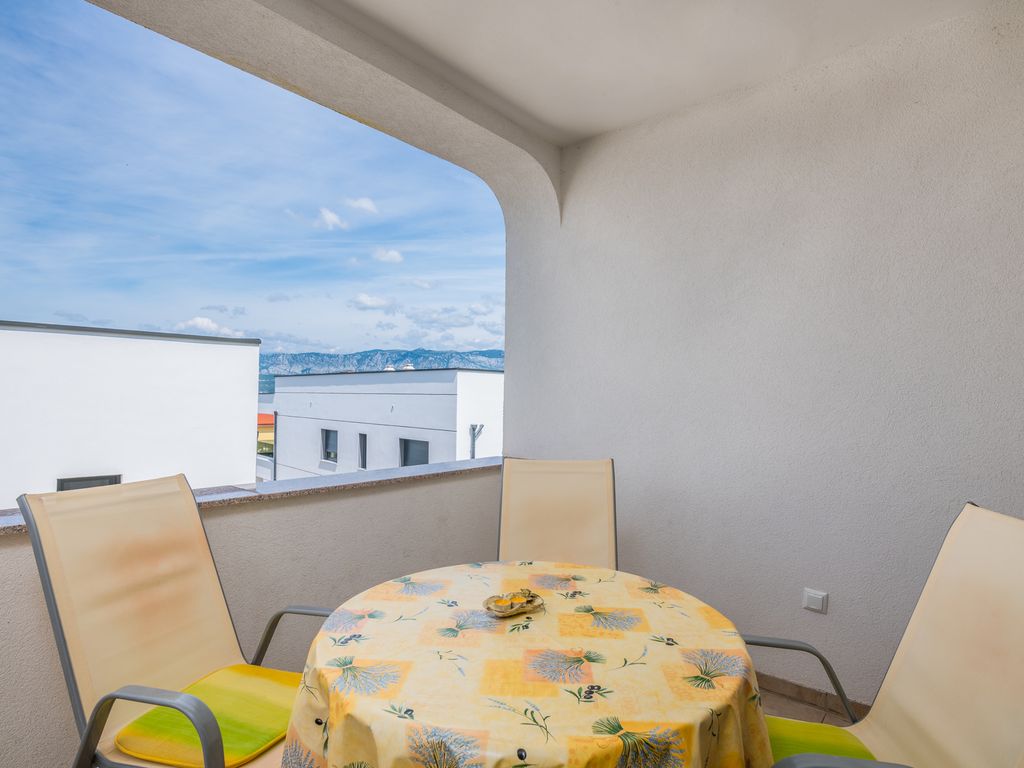 Ferienwohnung mit Klimaanlage und Balkon