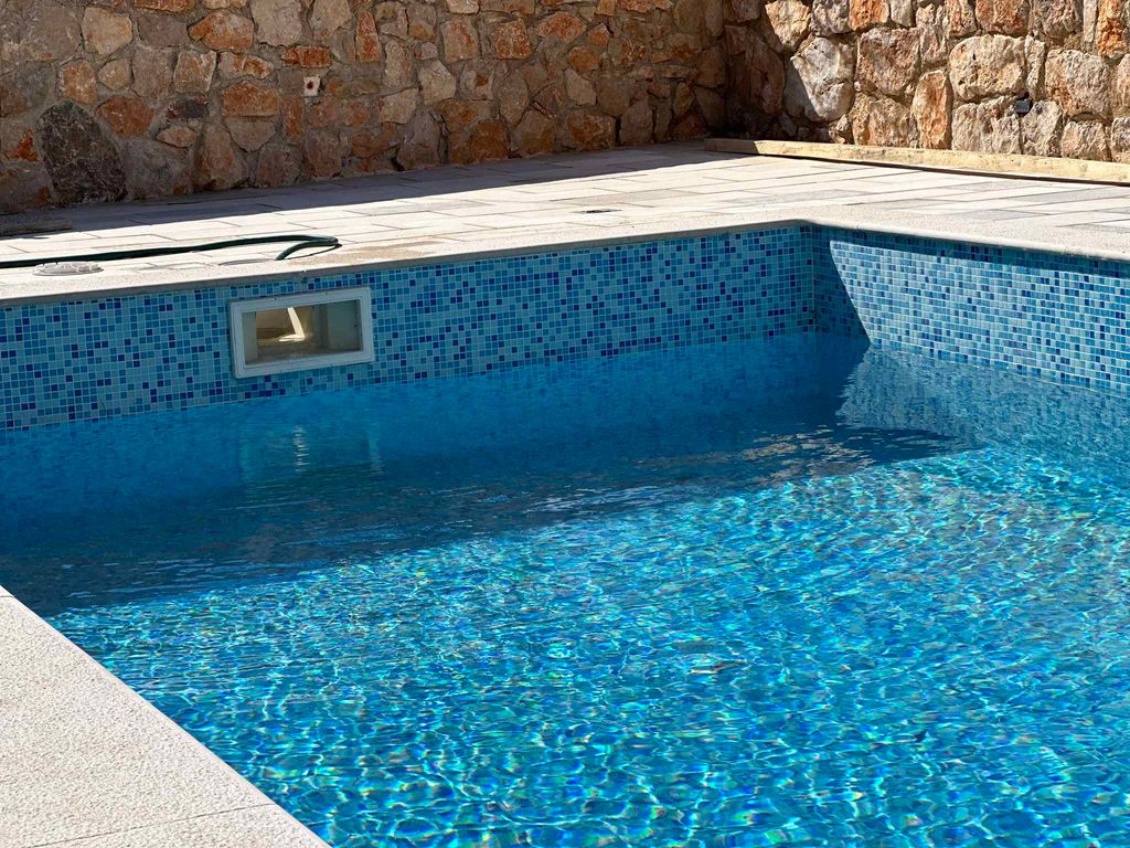 Villa mit großem Pool- Rollstuhlgerecht