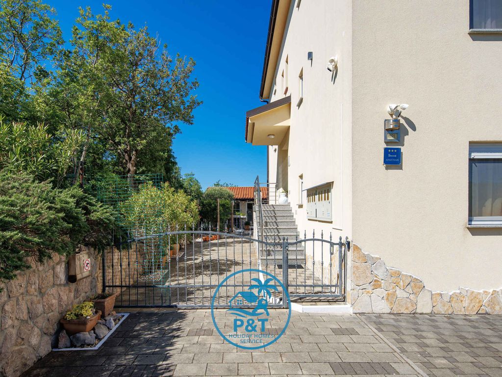 Ferienwohnung mit Balkon und Blick ins Grüne