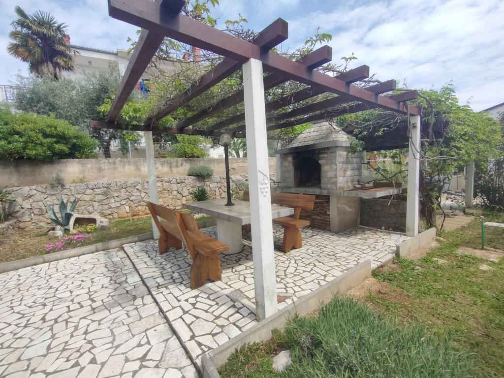 Ferienwohnung Alafetic in Strandnähe