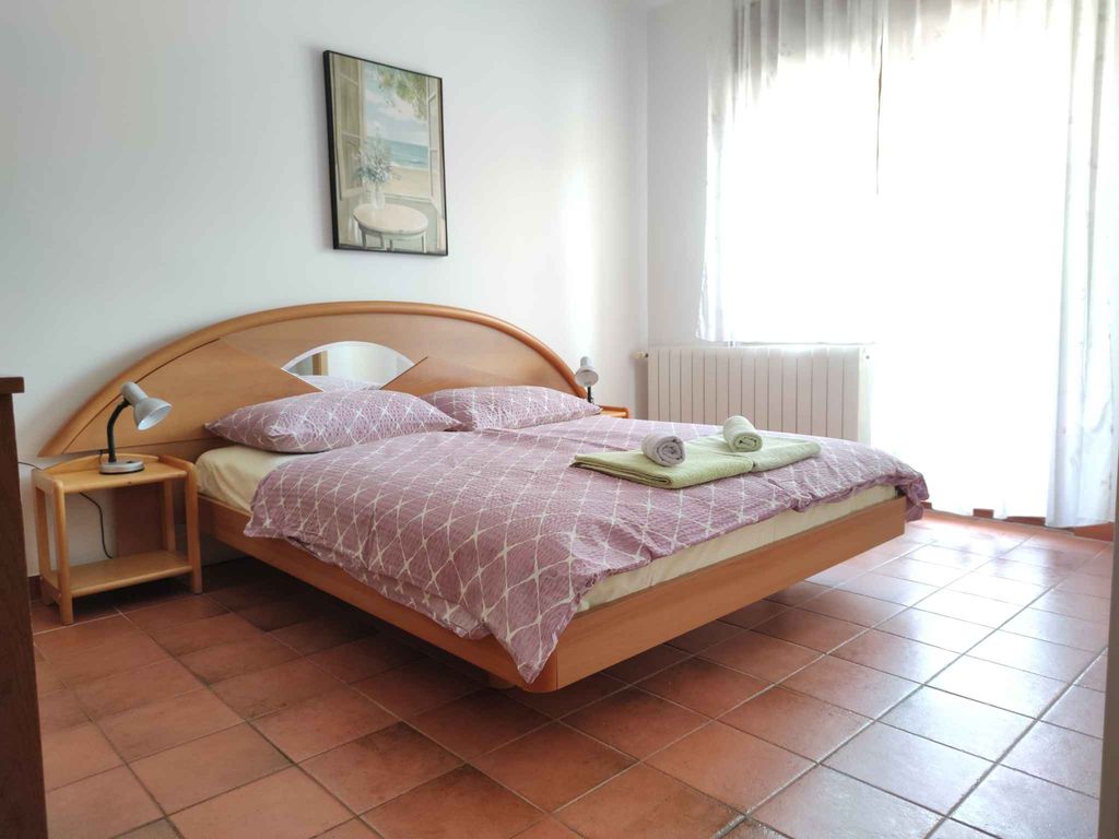 Ferienwohnung mit Balkon, Grill, Garten und WLAN