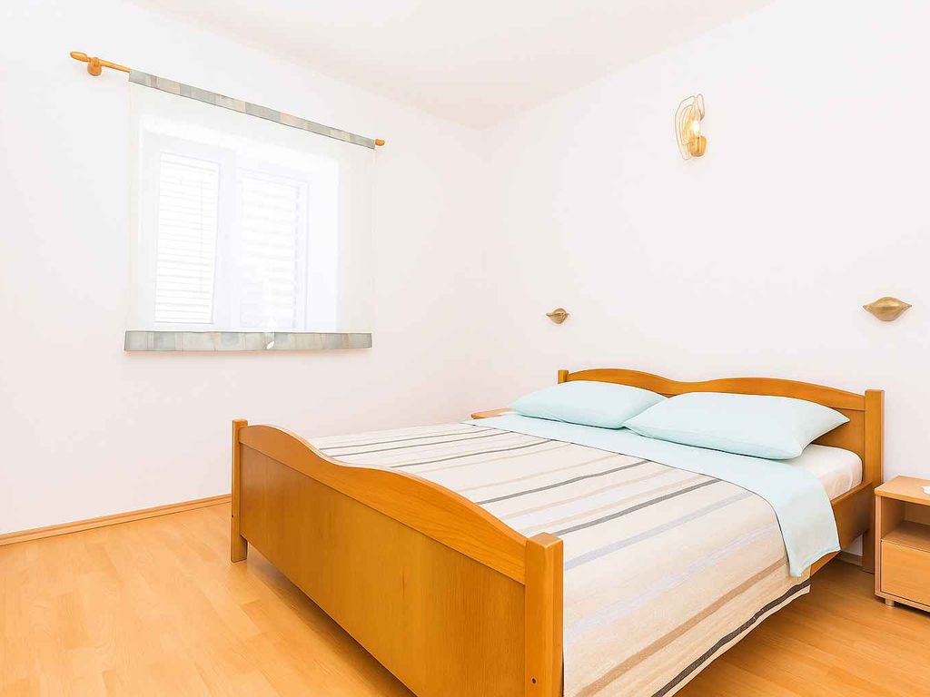 Ferienwohnung mit großer Terrasse und Klimaanlage