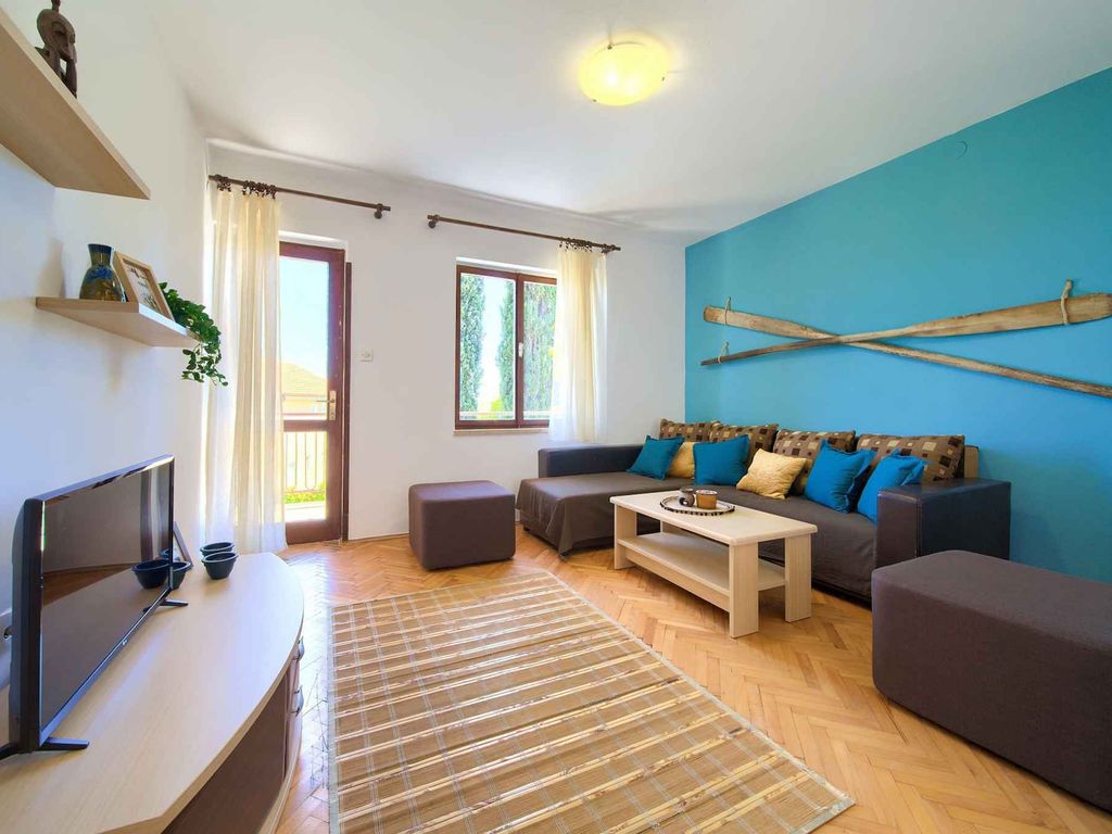 Ferienwohnung mit Klimaanlage, Balkon und Grillmöglichkeit