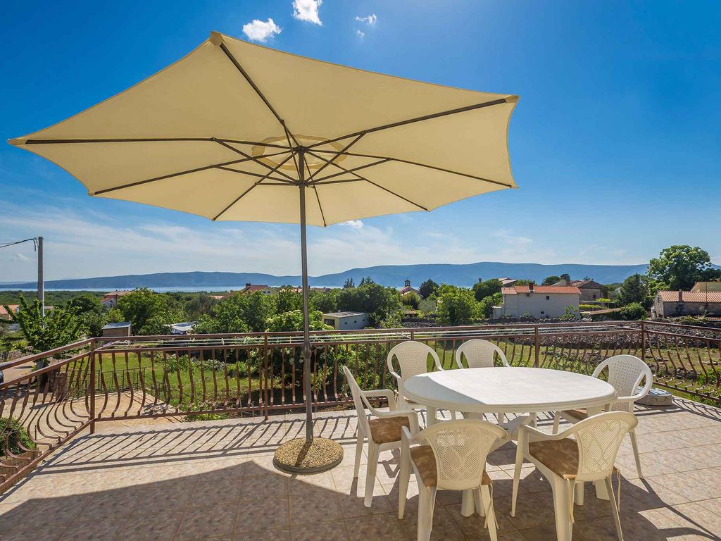 Ferienwohnung mit Terrasse und Klimaanlage