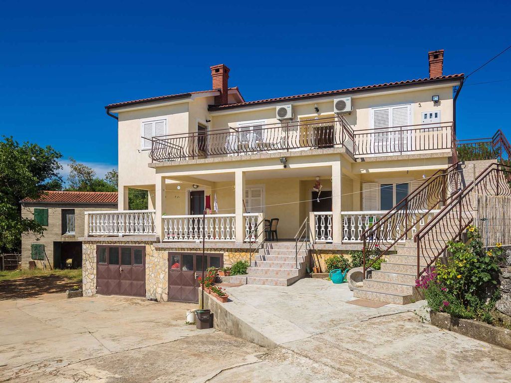 Ferienwohnung mit Terrasse und Klimaanlage
