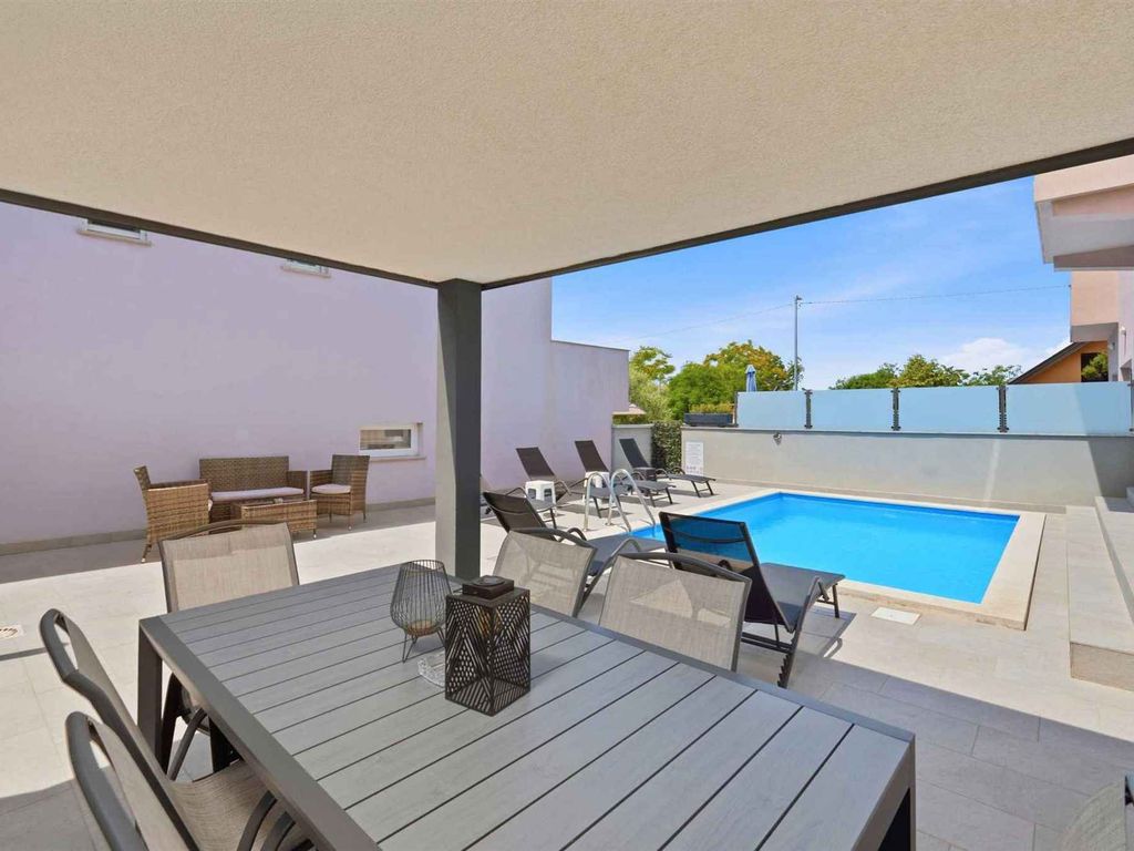 Ferienhaus mit Pool und Kilmaanlage