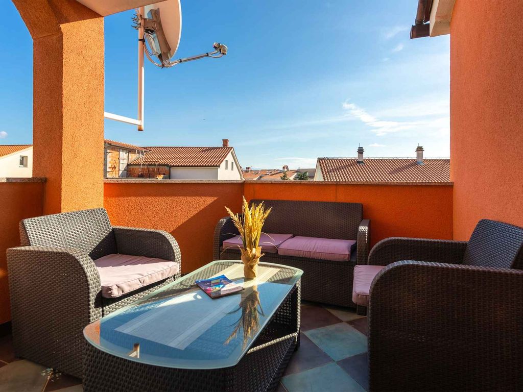 Ferienwohnung mit Klimaanlage und Balkon
