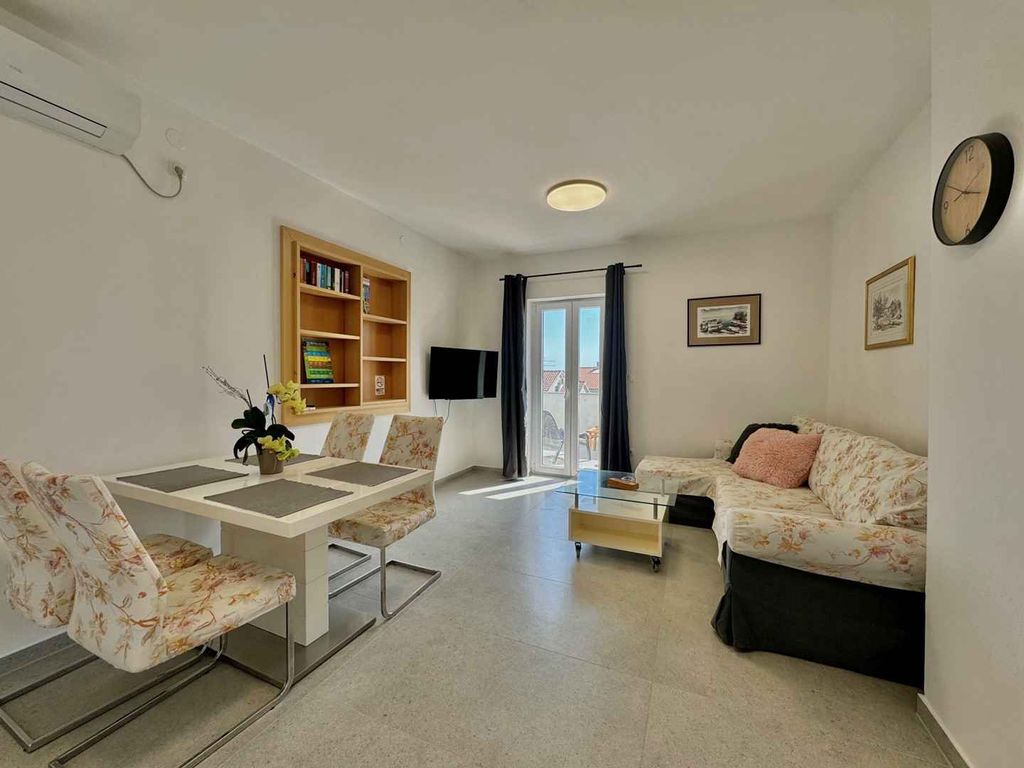 Ferienwohnung mit Klimaanlage und Waschmaschine