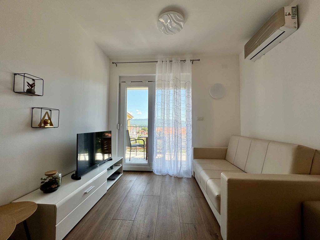 Ferienwohnung mit Klimaanlage und Balkon