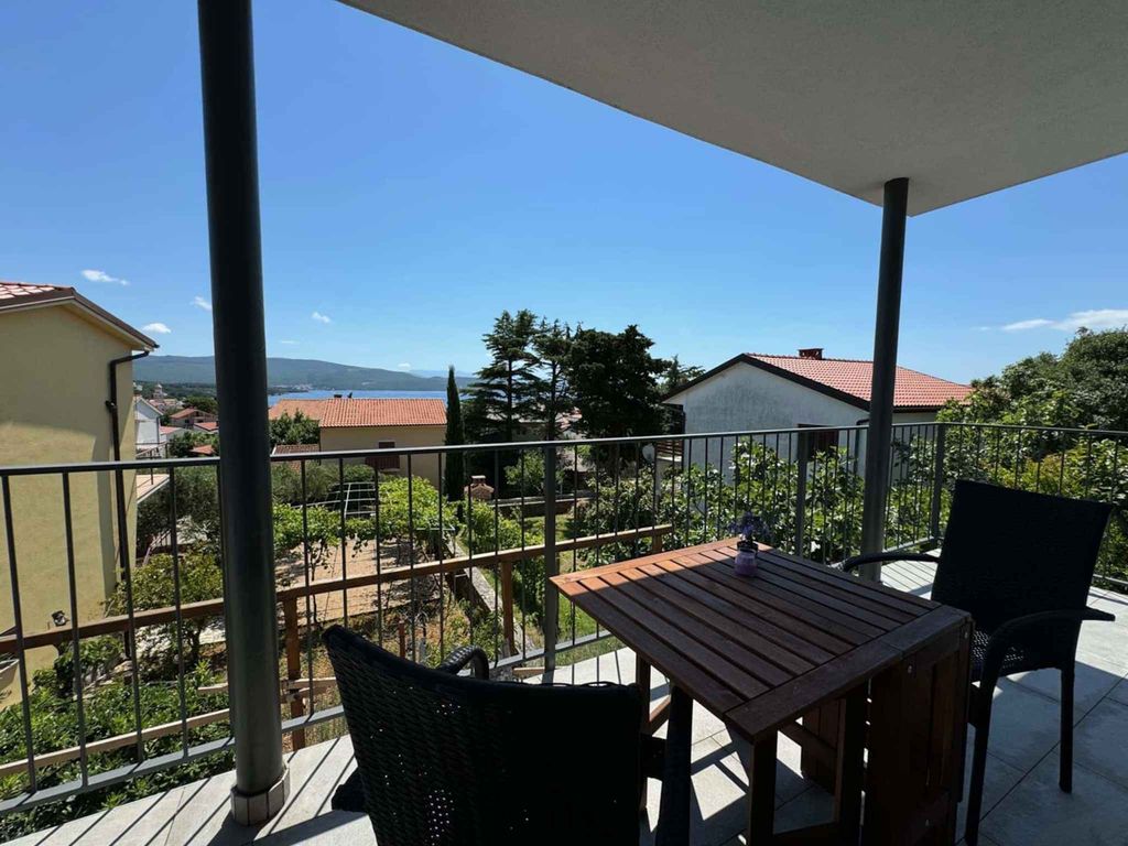 Ferienwohnung mit Klimaanlage und Balkon